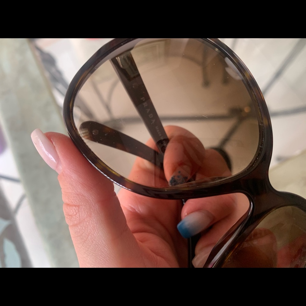 Prada large sunglasses - Picture 7 of 10